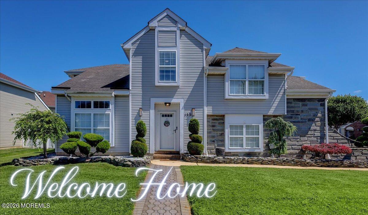 Freehold NJ, 123 Kentucky Way