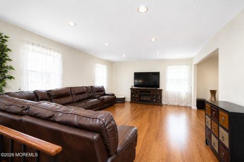19 Prescott Drive Marlboro NJ 07746