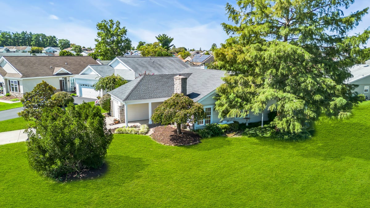 2 B Buckingham Drive N Manchester NJ 08759