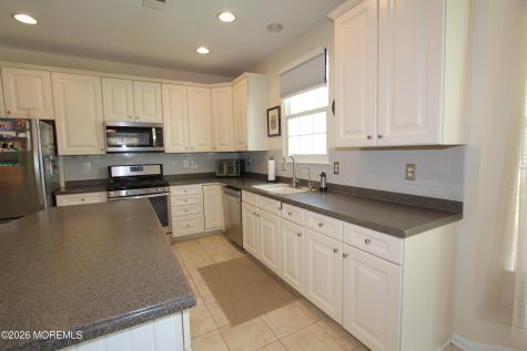 84 Marlow Drive Jackson NJ 08527