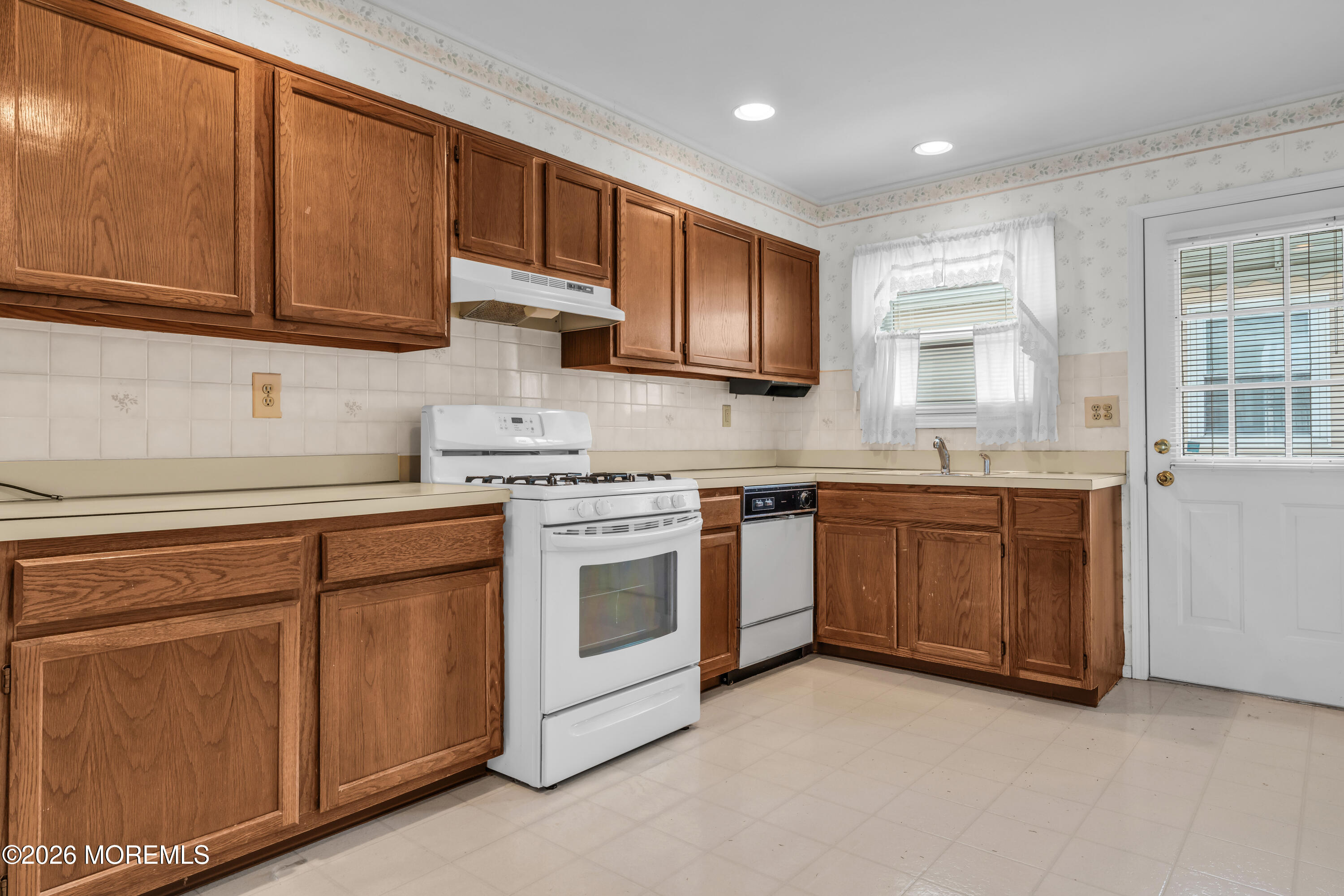 24 Merrilee Lane Toms River NJ 08757