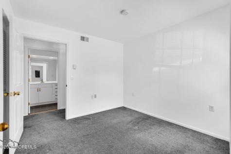 40 Dover Walk Toms River NJ 08753