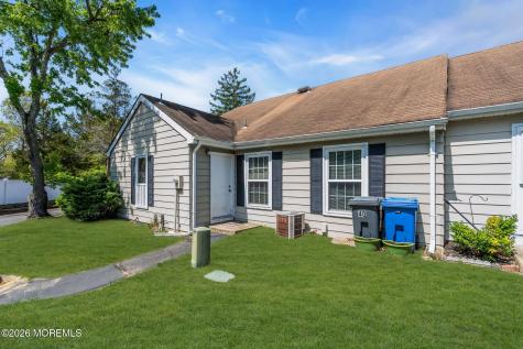 40 Dover Walk Toms River NJ 08753