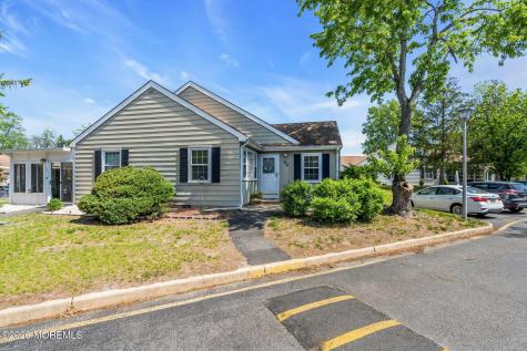 40 Dover Walk Toms River NJ 08753