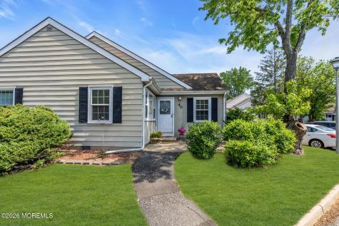 40 Dover Walk Toms River NJ 08753