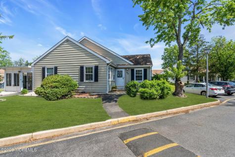 40 Dover Walk Toms River NJ 08753