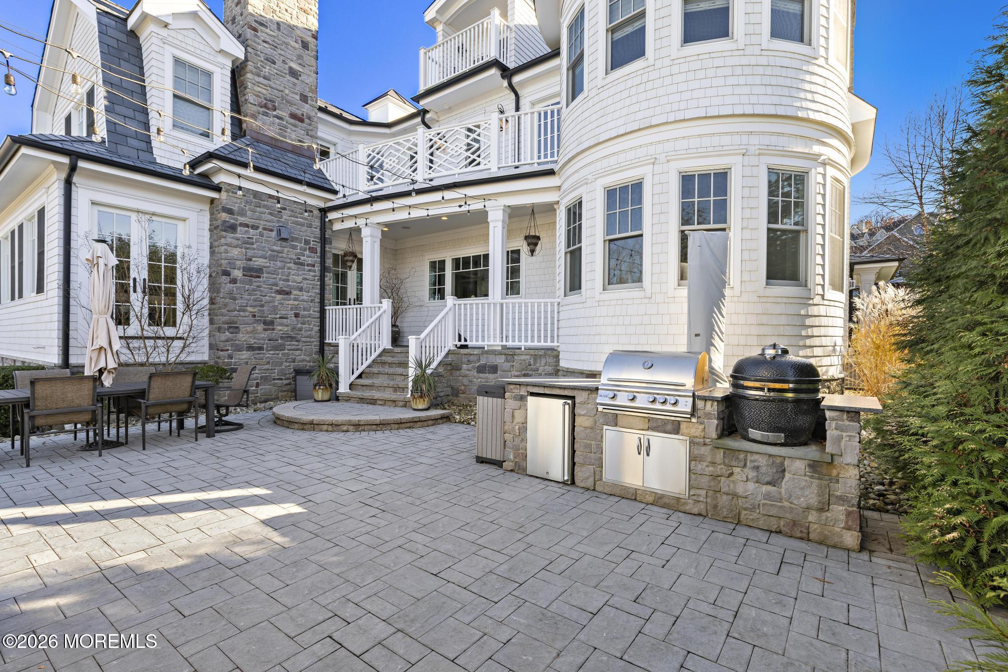 9 Beacon Hill Road Atlantic Highlands NJ 07716