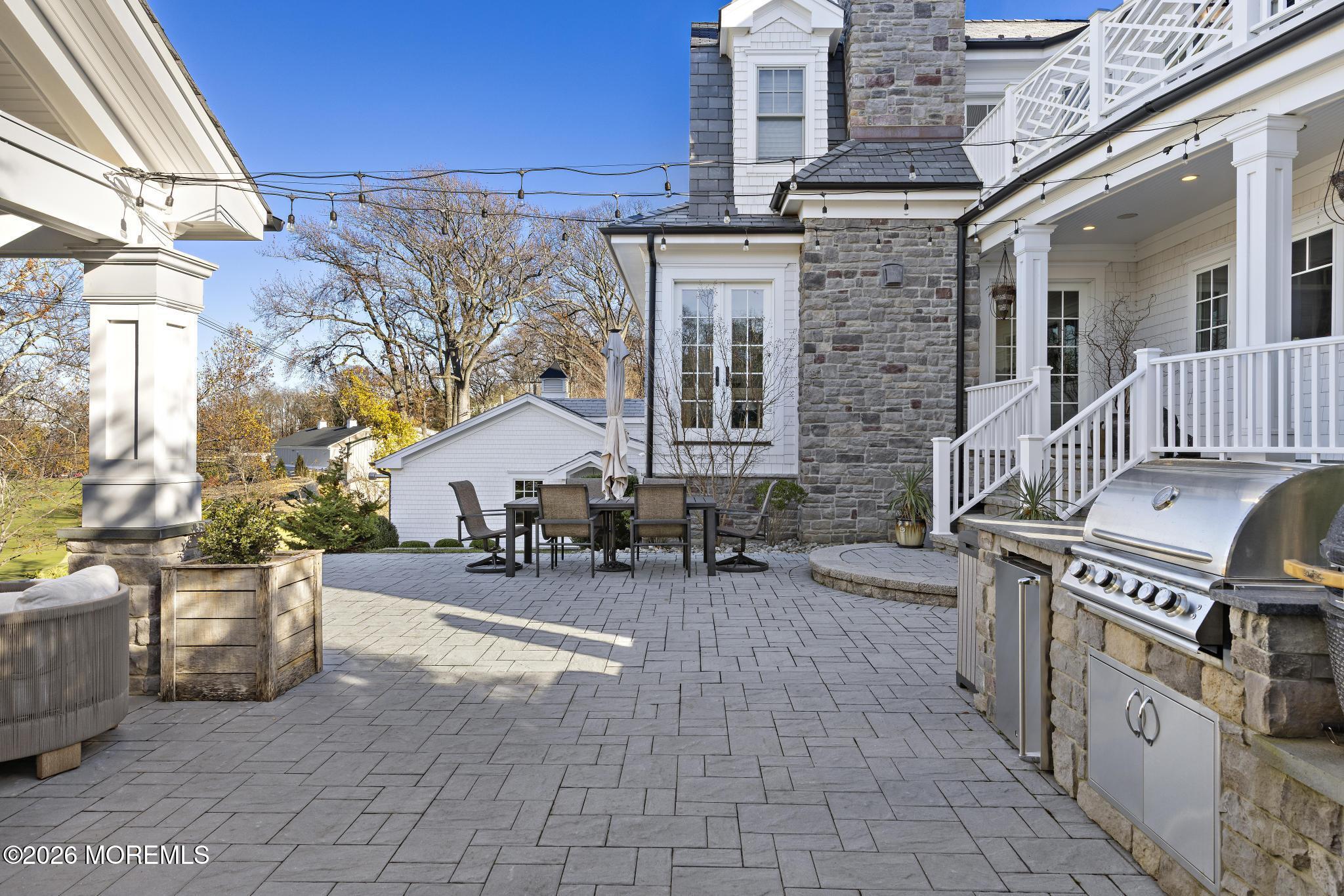 9 Beacon Hill Road Atlantic Highlands NJ 07716