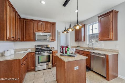 4 Harvest Lane Pemberton NJ 08068