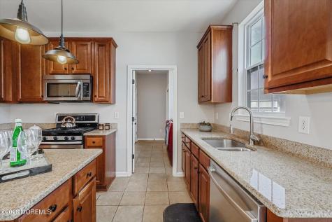 4 Harvest Lane Pemberton NJ 08068