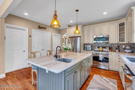 554 Essex Avenue Spring Lake Heights NJ 07762