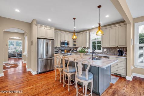 554 Essex Avenue Spring Lake Heights NJ 07762