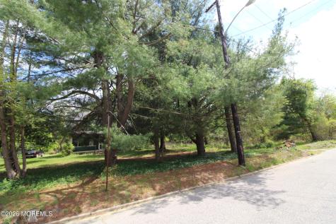6 Evergreen Drive Jackson NJ 08527