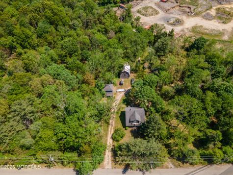 6 Evergreen Drive Jackson NJ 08527