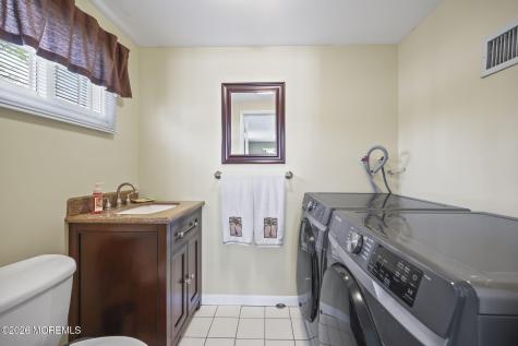 8 Dover Court Hazlet NJ 07730