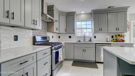 53 Crater Lake Road Howell NJ 07731