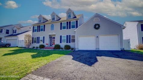 53 Crater Lake Road Howell NJ 07731