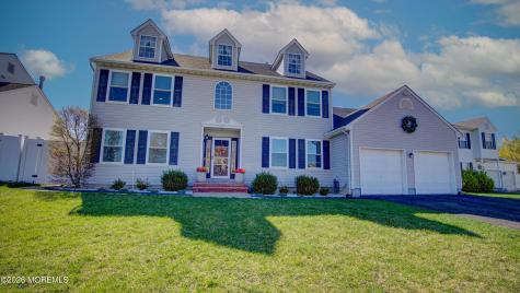 53 Crater Lake Road Howell NJ 07731