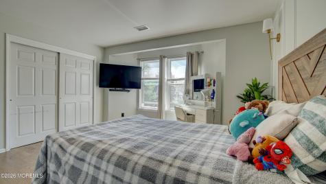53 Crater Lake Road Howell NJ 07731