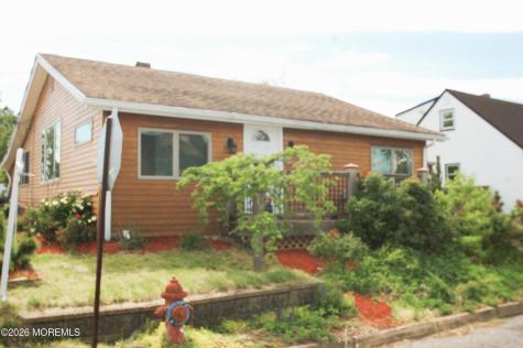 832 6th Street Union Beach NJ 07735