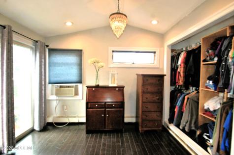 832 6th Street Union Beach NJ 07735