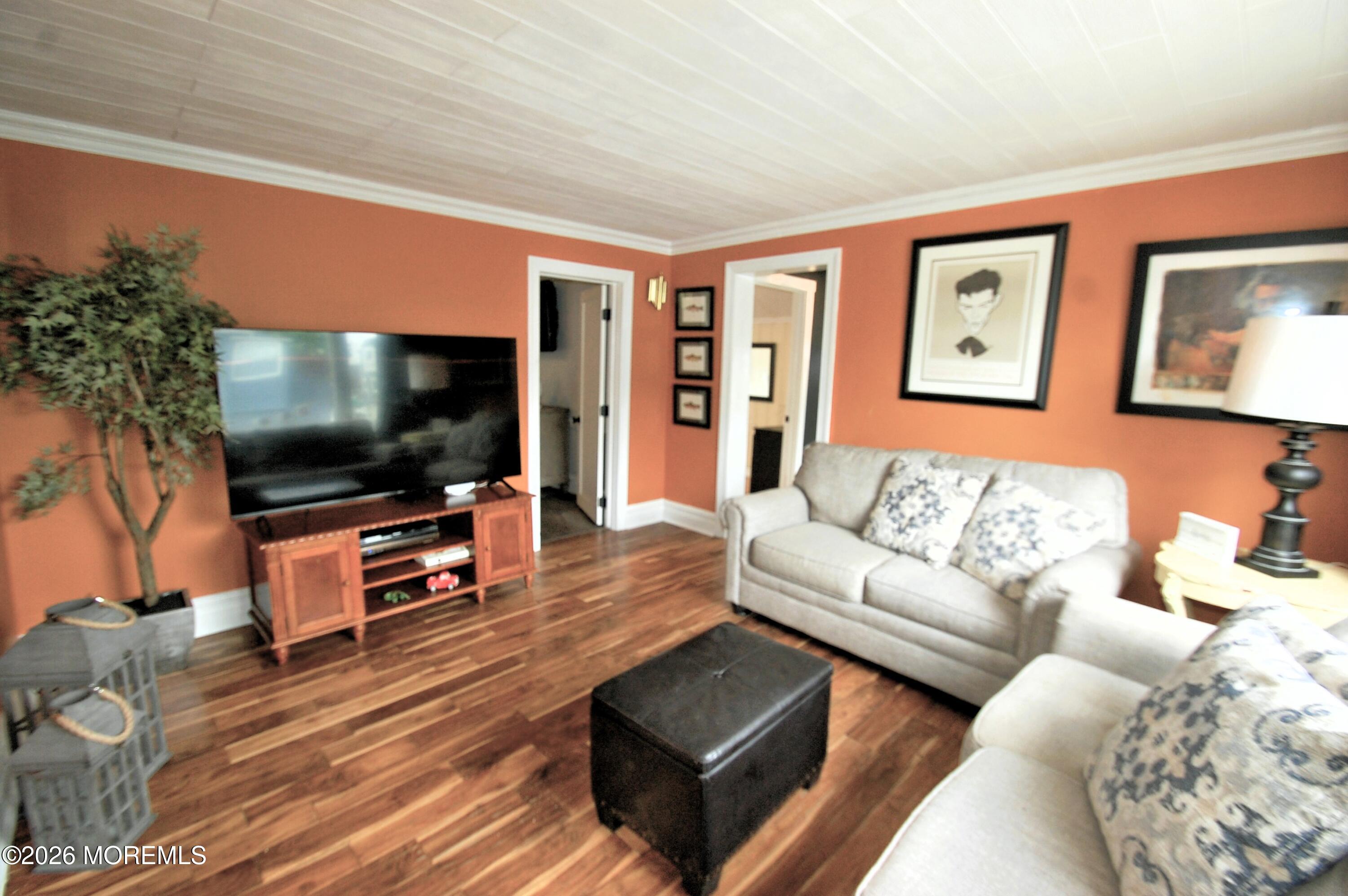 832 6th Street Union Beach NJ 07735