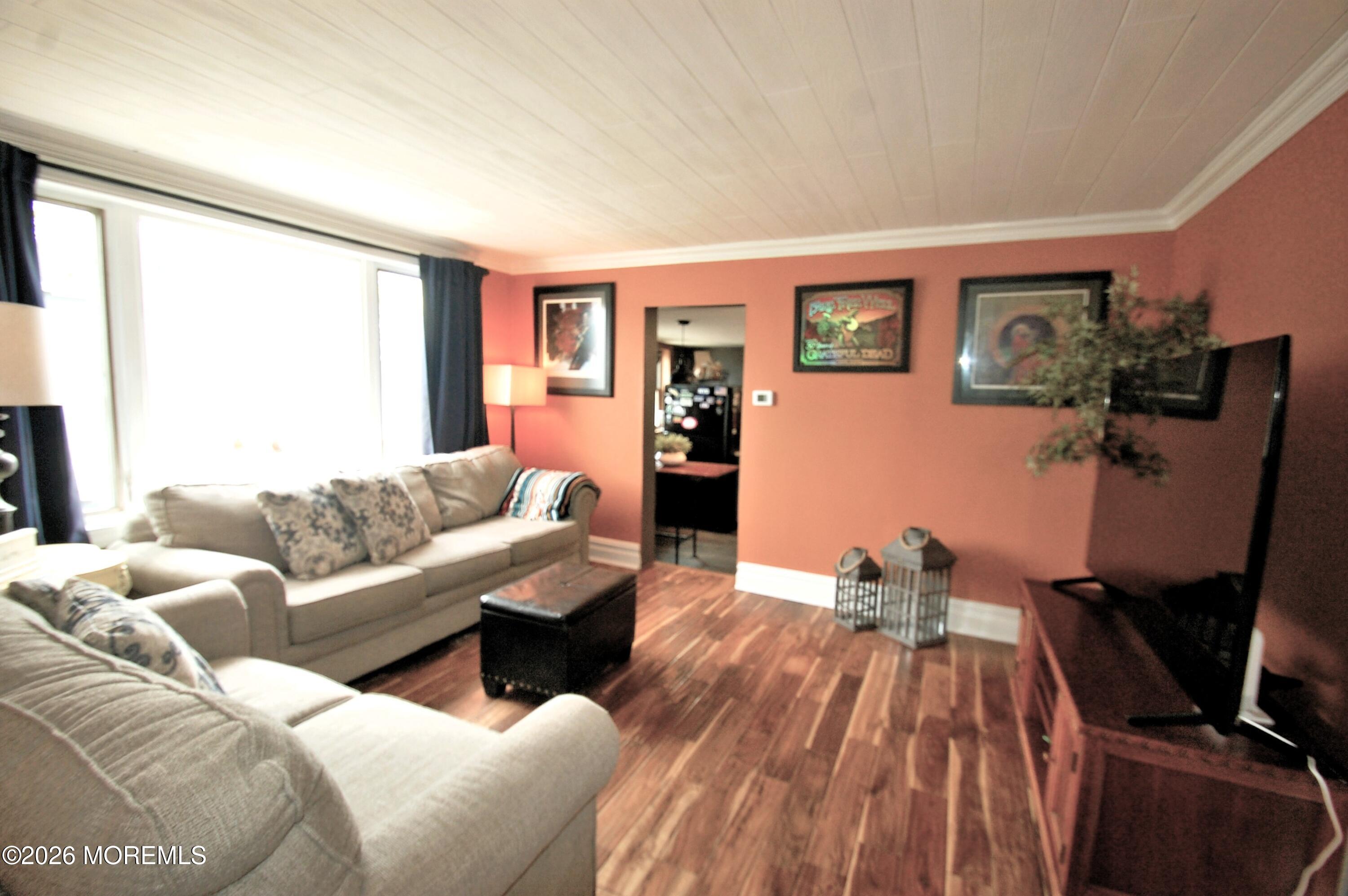 832 6th Street Union Beach NJ 07735