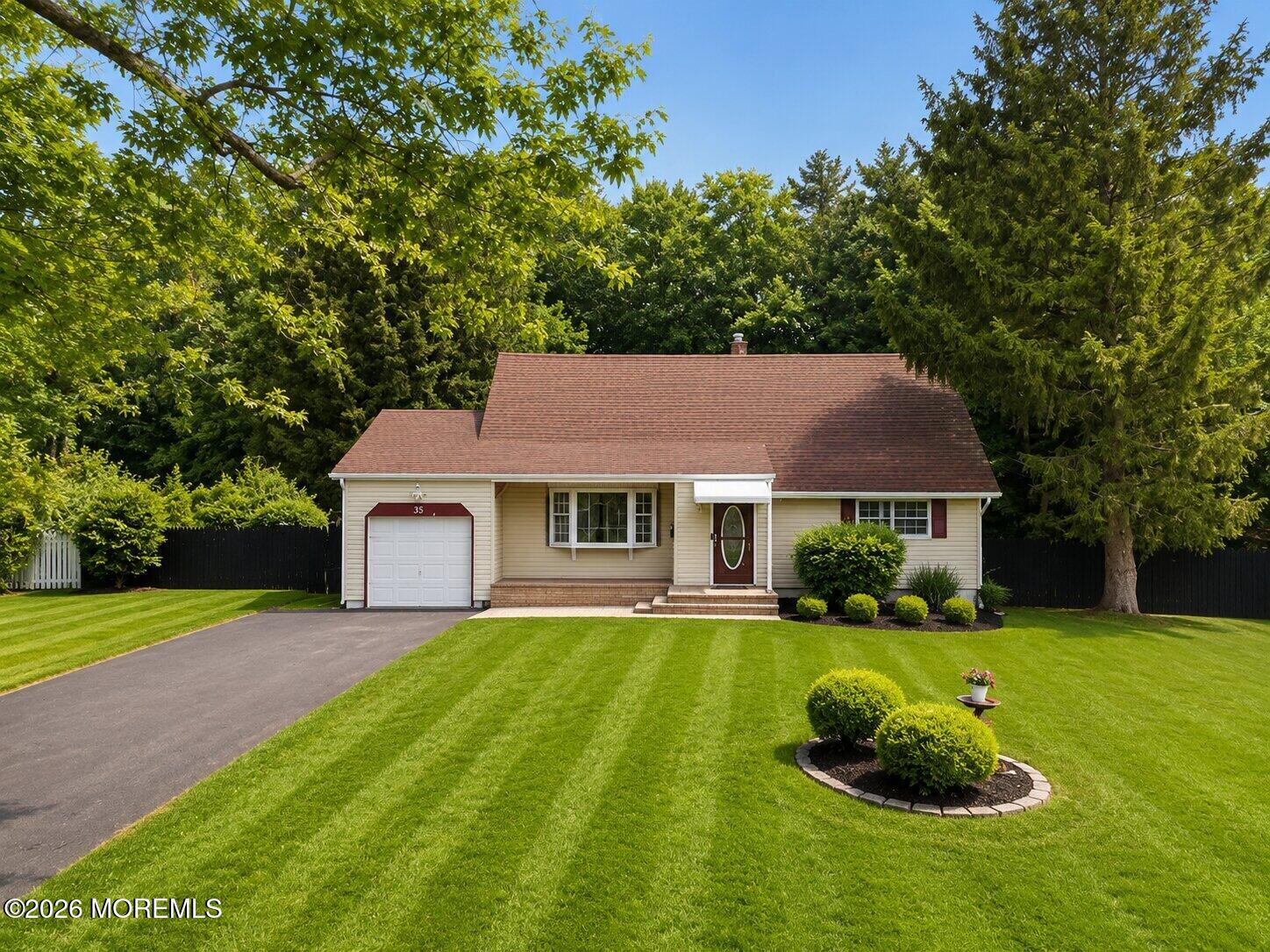 33 Heather Drive Manalapan NJ 07726