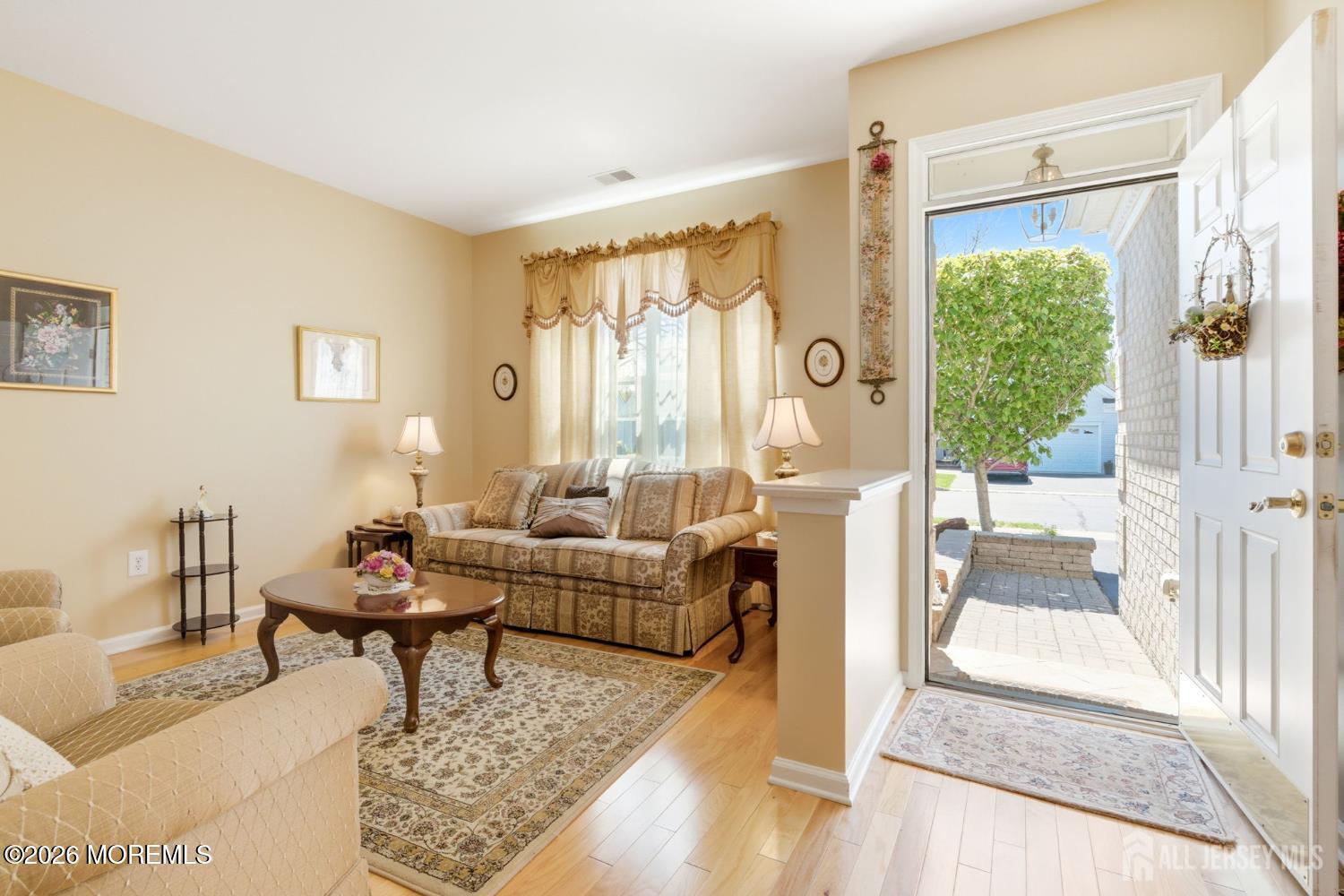 16 Barbaras Way Jackson NJ 08527