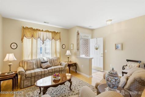 16 Barbaras Way Jackson NJ 08527