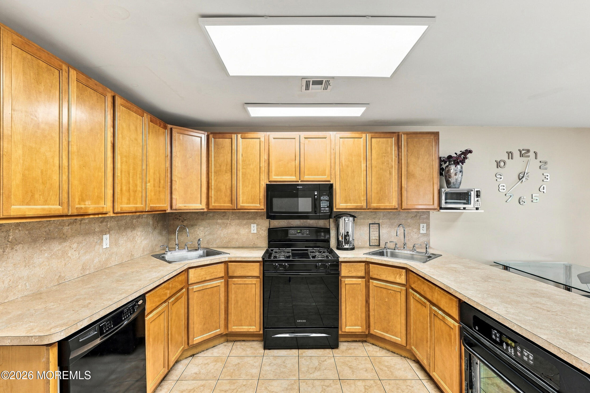 10 Kew Gardens Drive Lakewood NJ 08701