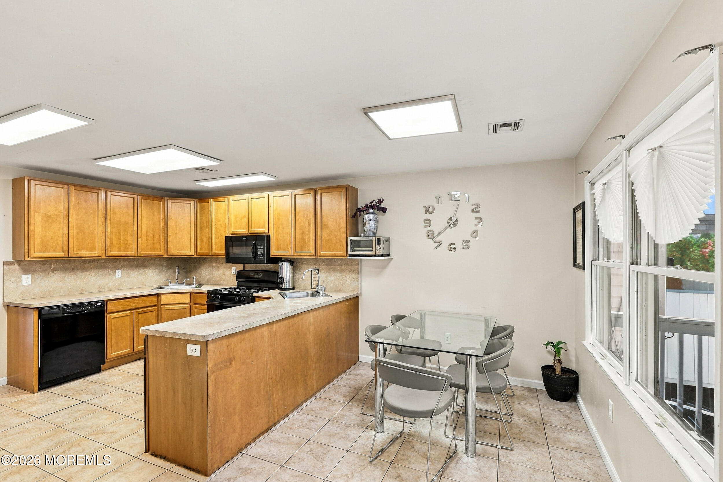 10 Kew Gardens Drive Lakewood NJ 08701