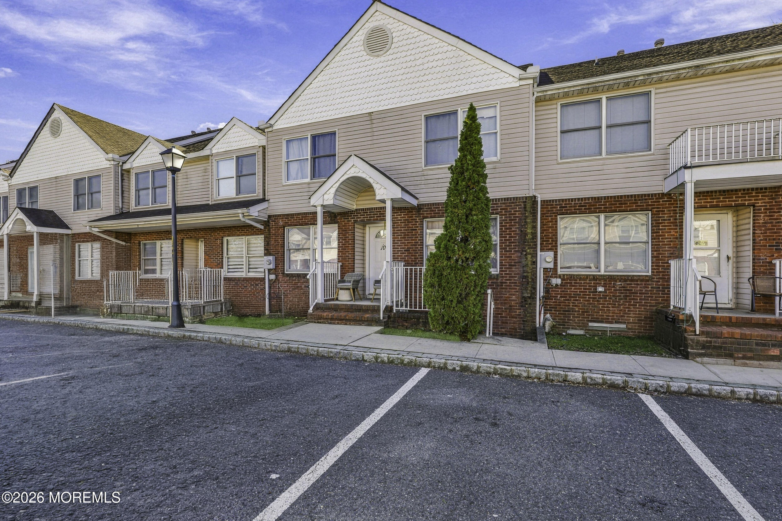 10 Kew Gardens Drive Lakewood NJ 08701
