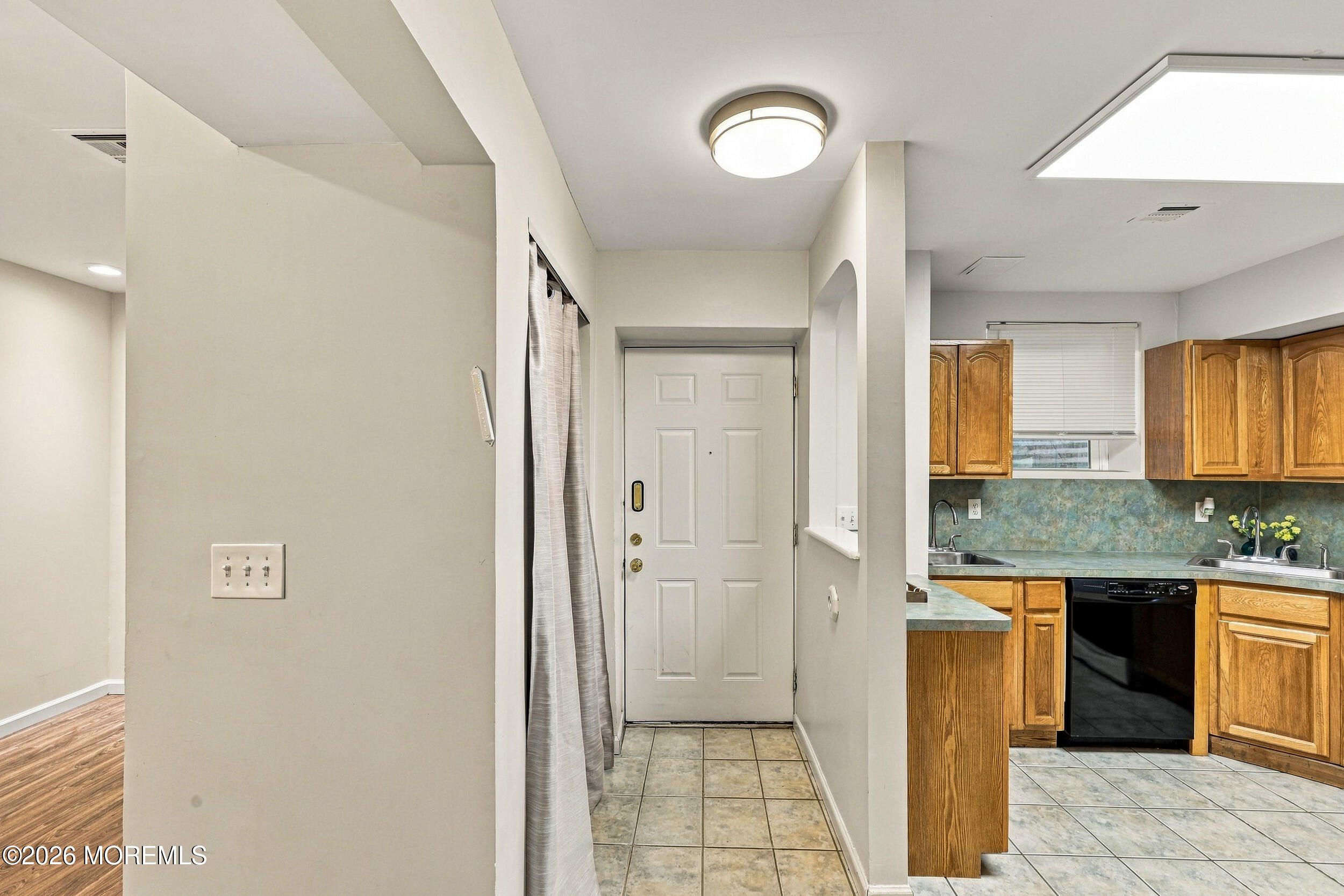 10 Kew Gardens Drive Lakewood NJ 08701