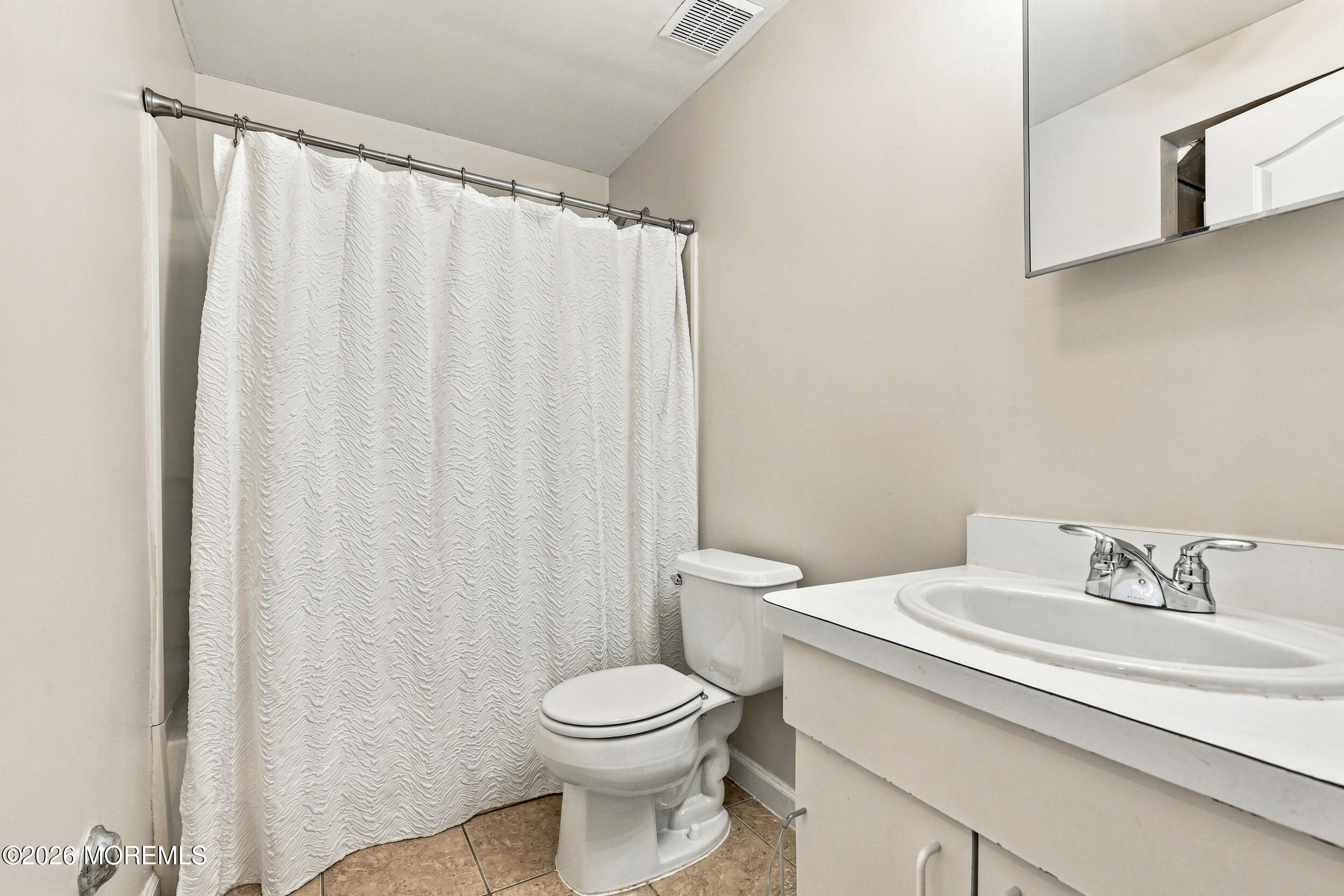 10 Kew Gardens Drive Lakewood NJ 08701