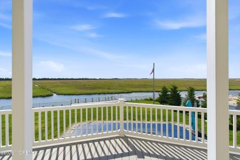172 Country Club Boulevard Little Egg Harbor NJ 08087