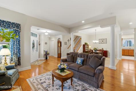 61 Avalon Way Waretown NJ 08758
