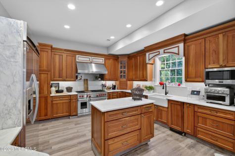 32 Liedtke Drive Cranbury NJ 08512
