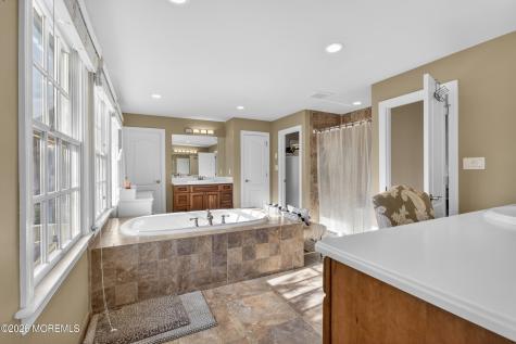 32 Liedtke Drive Cranbury NJ 08512