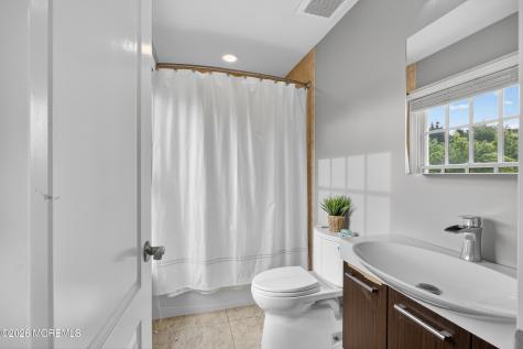 32 Liedtke Drive Cranbury NJ 08512