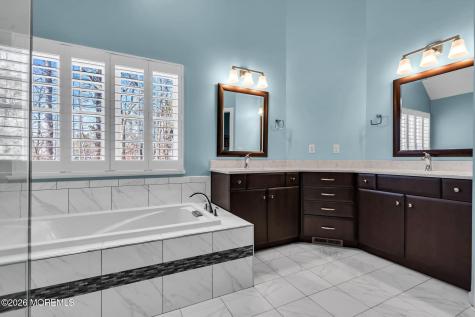 29 Erin Drive Jackson NJ 08527