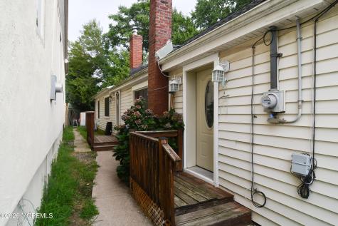 481 Center Avenue North Middletown NJ 07748