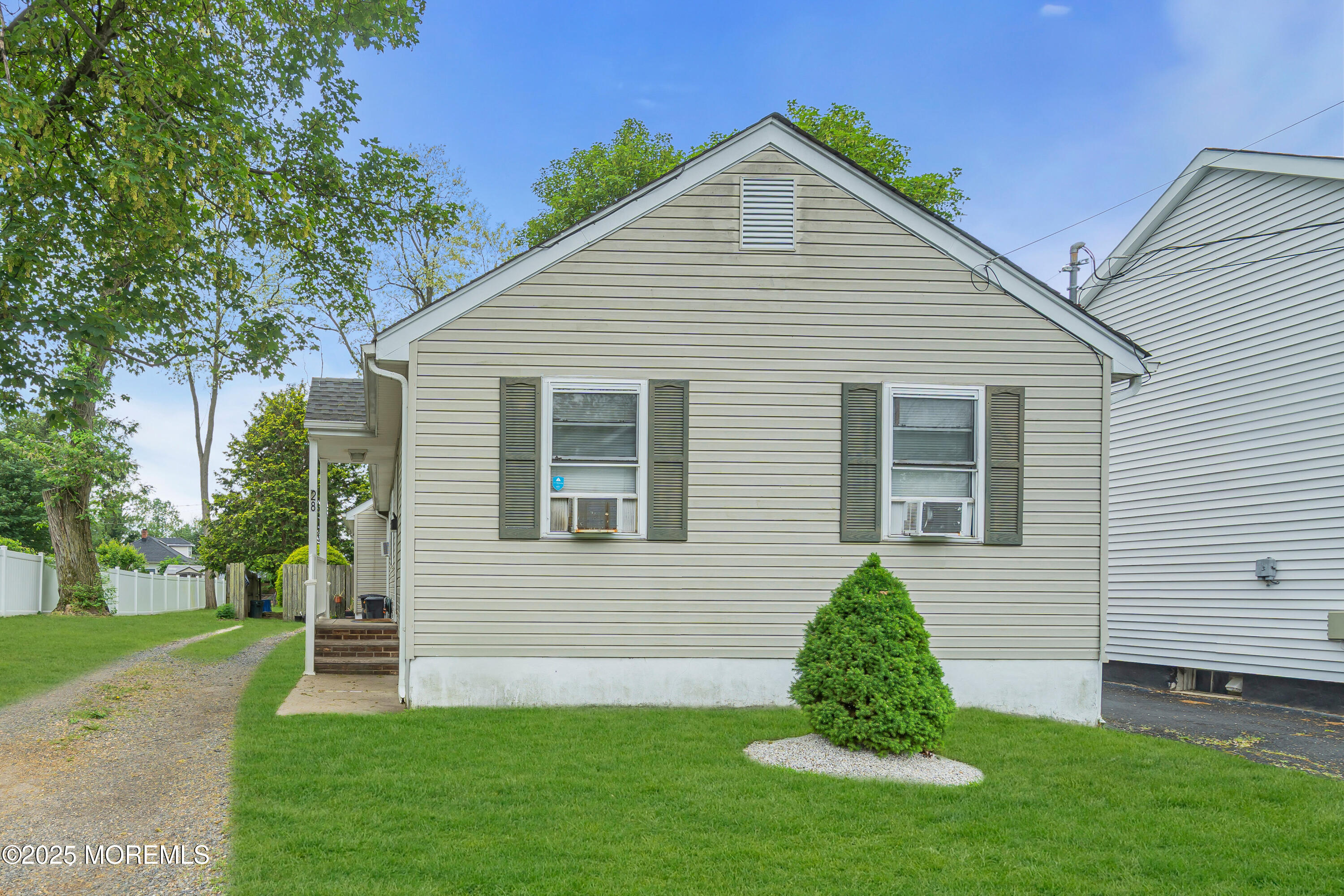 Freehold NJ, 28 Lockwood Avenue