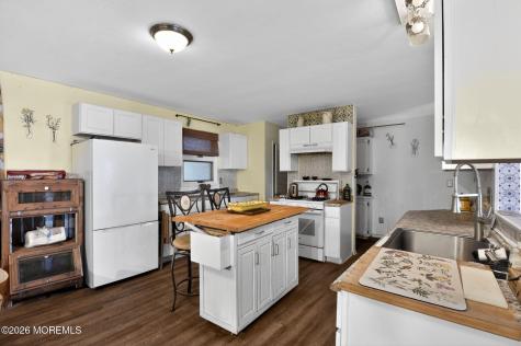 3 Demaret Court Little Egg Harbor NJ 08087