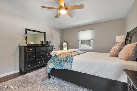 25 Pelican Road Middletown NJ 07748