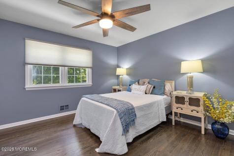 25 Pelican Road Middletown NJ 07748
