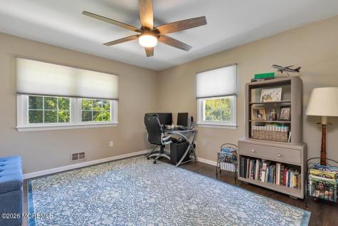 25 Pelican Road Middletown NJ 07748