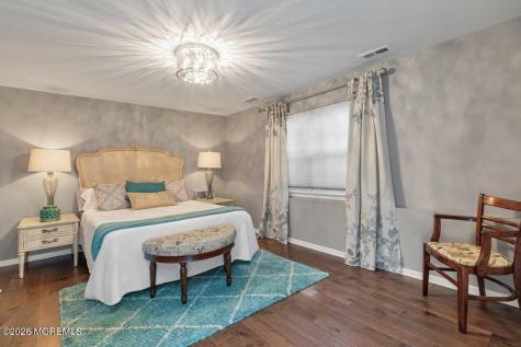 25 Pelican Road Middletown NJ 07748