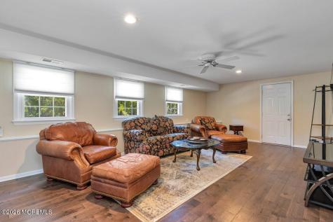 25 Pelican Road Middletown NJ 07748
