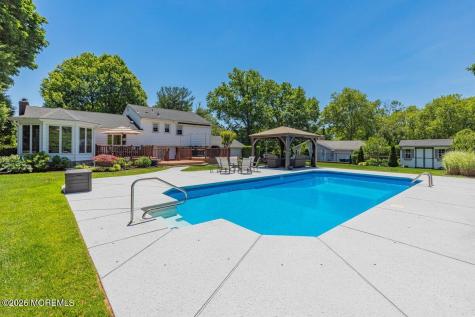 25 Pelican Road Middletown NJ 07748